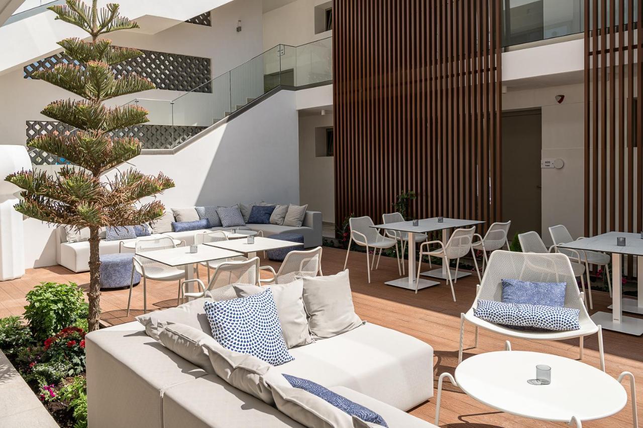Romantica Hotel Apartments Agia Pelagia  Buitenkant foto