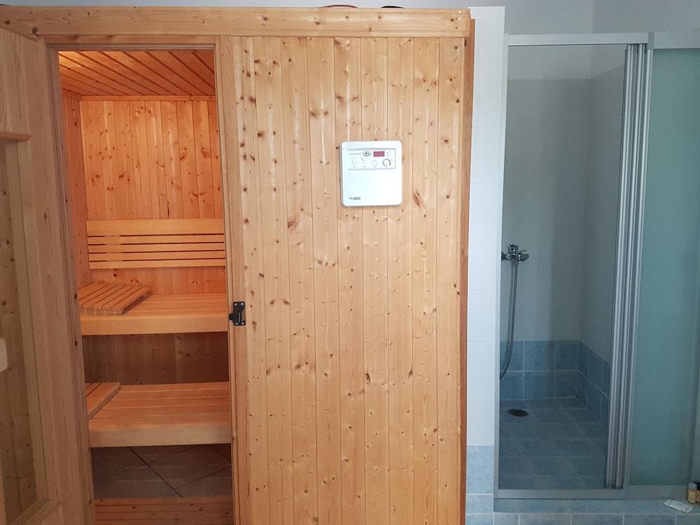 Romantica Hotel Apartments Agia Pelagia  Buitenkant foto